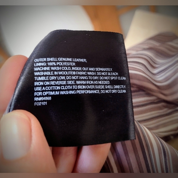 Genuine Suede Jacket by Bernardo, Medium, Perfect Condition, Like New - Picture 10 of 10